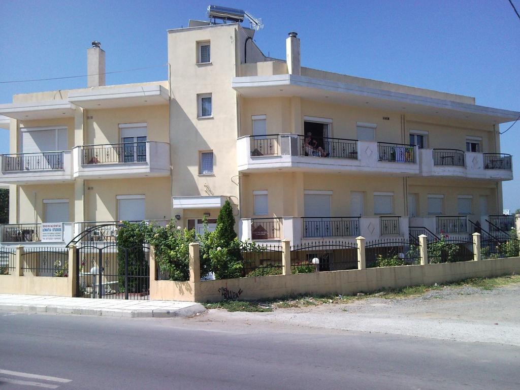 Studios Kapsalas Νέα Μηχανιώνα Δωμάτιο φωτογραφία